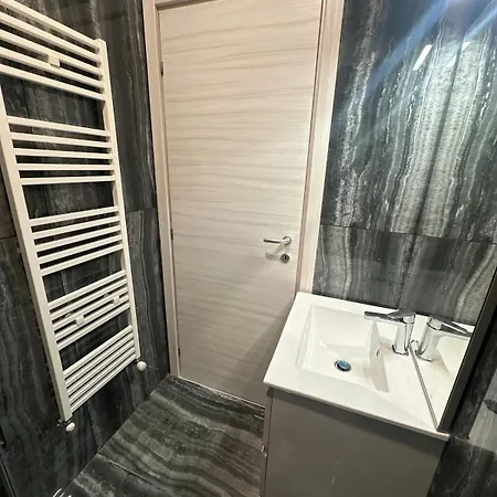 Valeryrooms Apartment Alessandria
