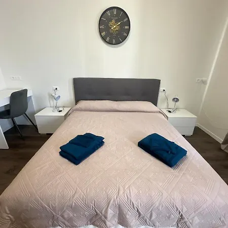 Valeryrooms Apartment Alessandria