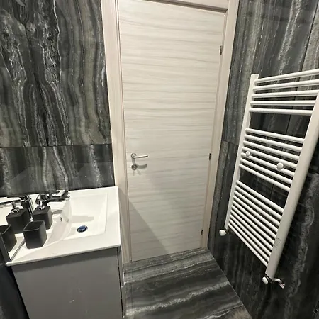 Apartment Valeryrooms Alessandria